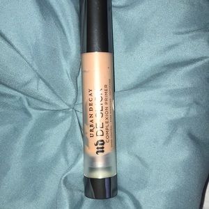 Urban Decay De Slick Complexion Primer